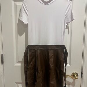 White and Brown Short Sleeve Dress